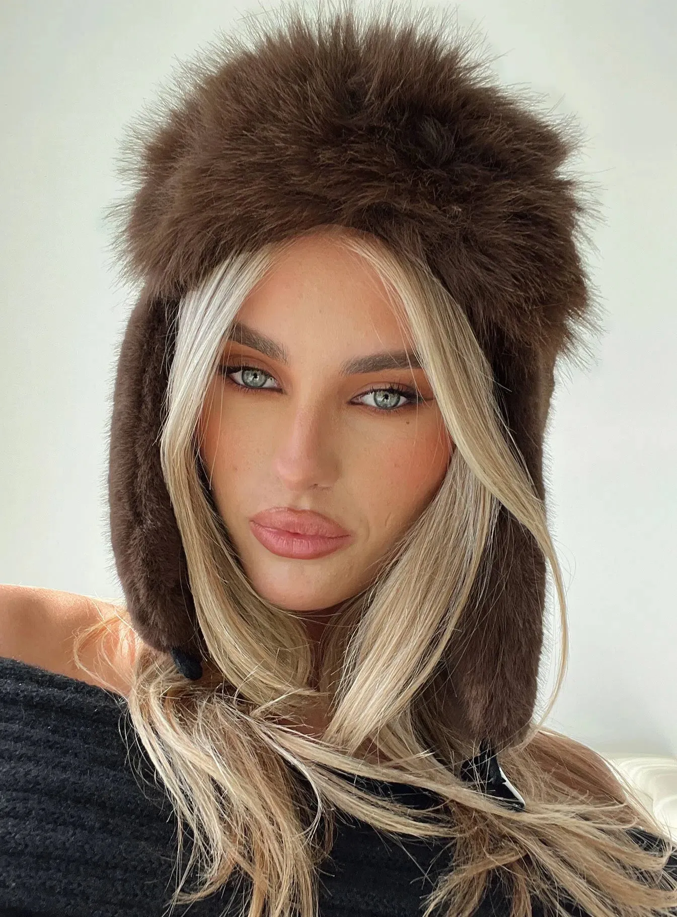 Anzella – Earthy brown – Trapper hat