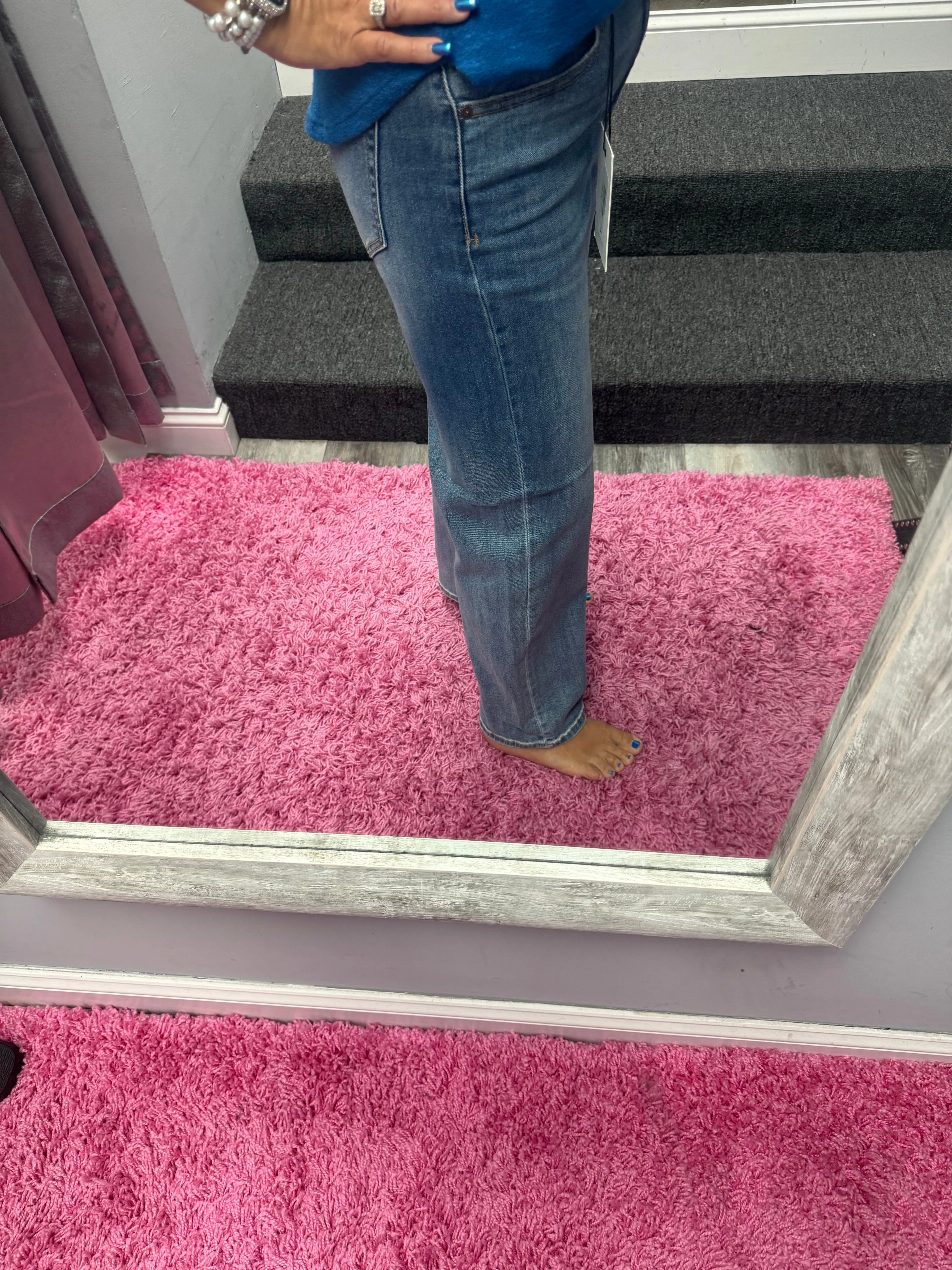 Hidden Ella Medium Wash 28in Inseam Clean Stretch Wide Straight