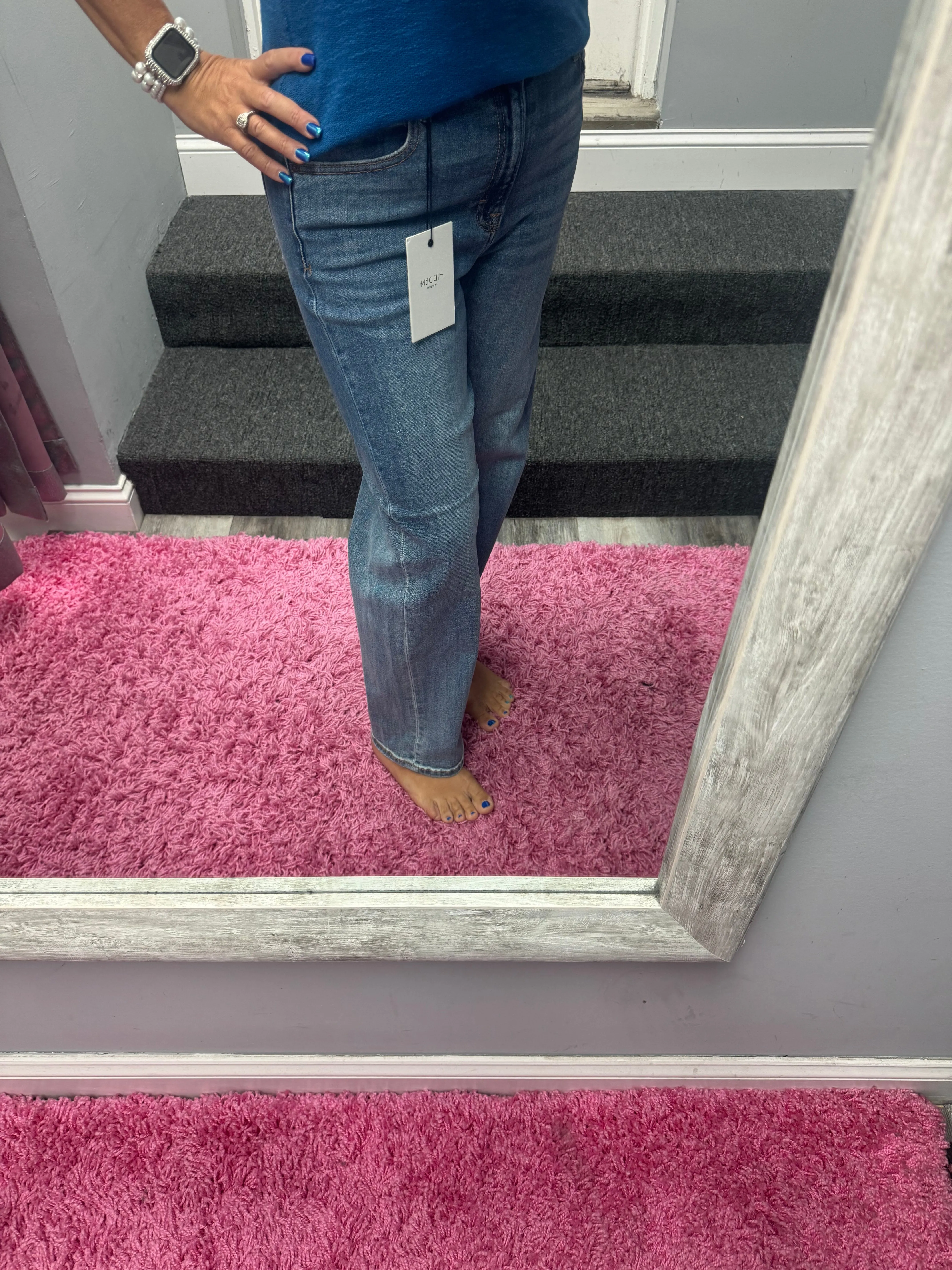 Hidden Ella Medium Wash 28in Inseam Clean Stretch Wide Straight