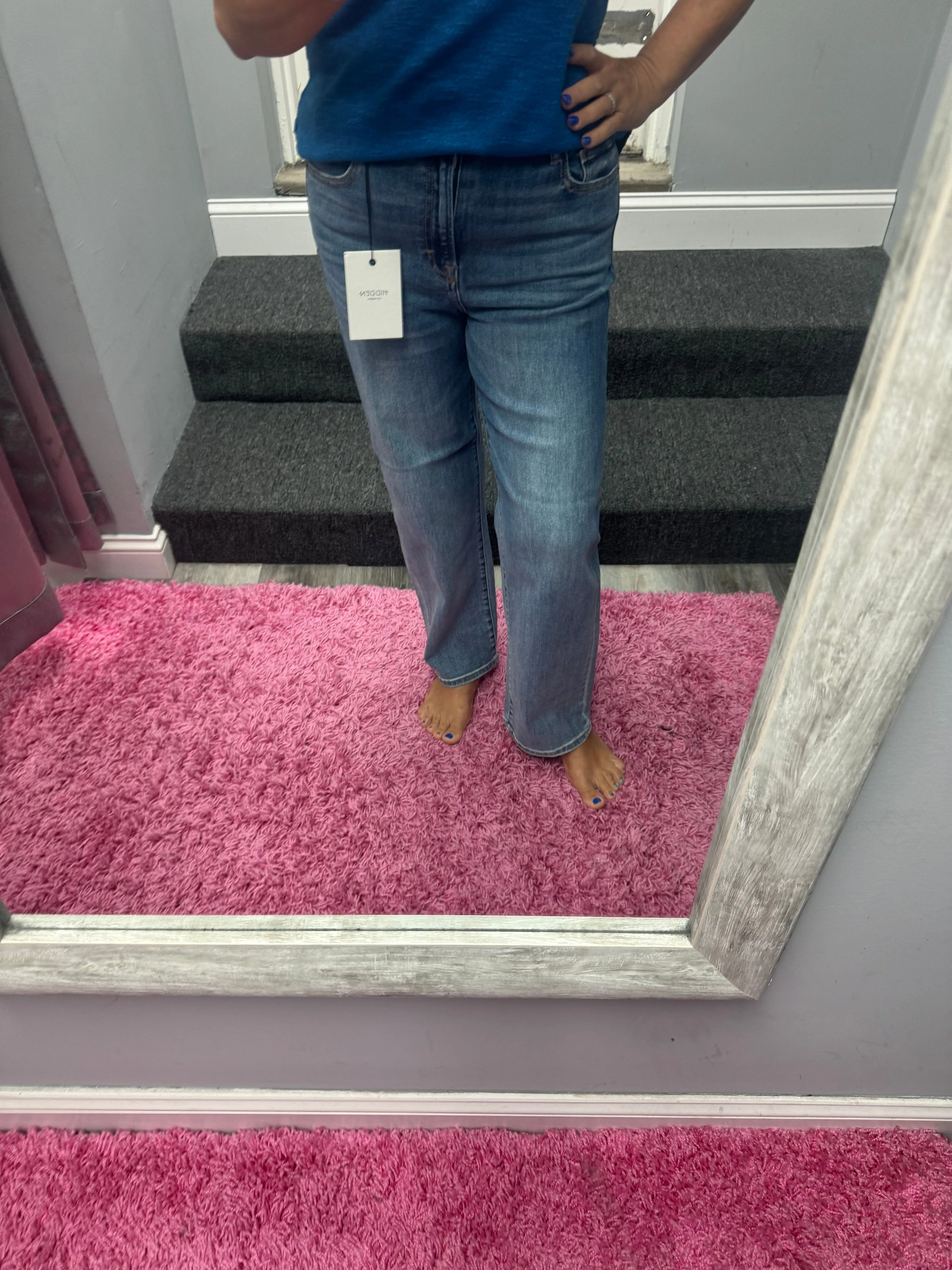 Hidden Ella Medium Wash 28in Inseam Clean Stretch Wide Straight