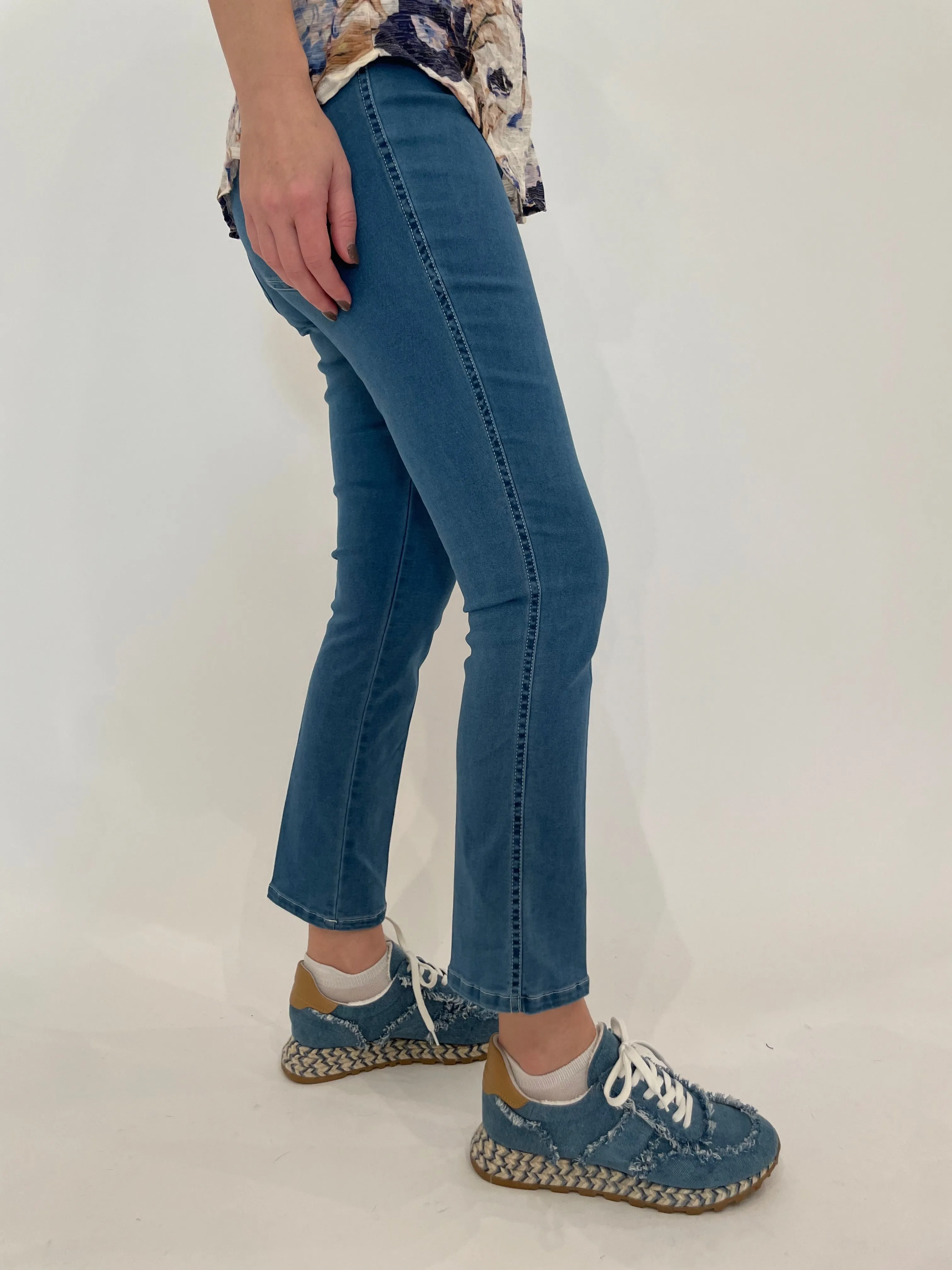 Joey Crop Jeans - Denim