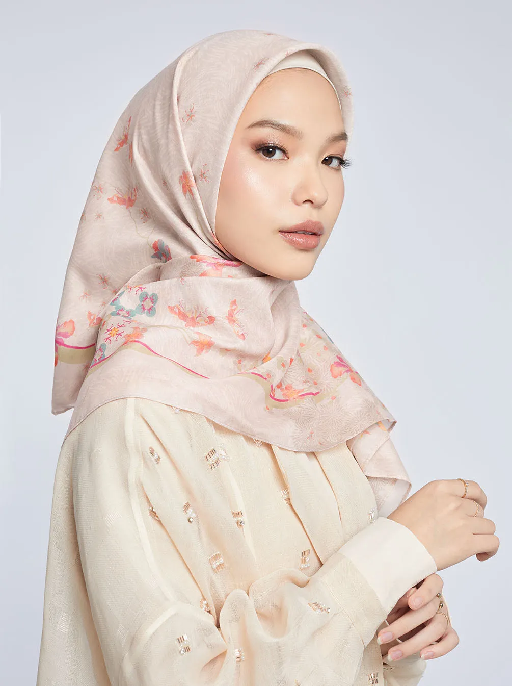 LAGUNA SIGNATURE SCARF LIGHT COCONUT