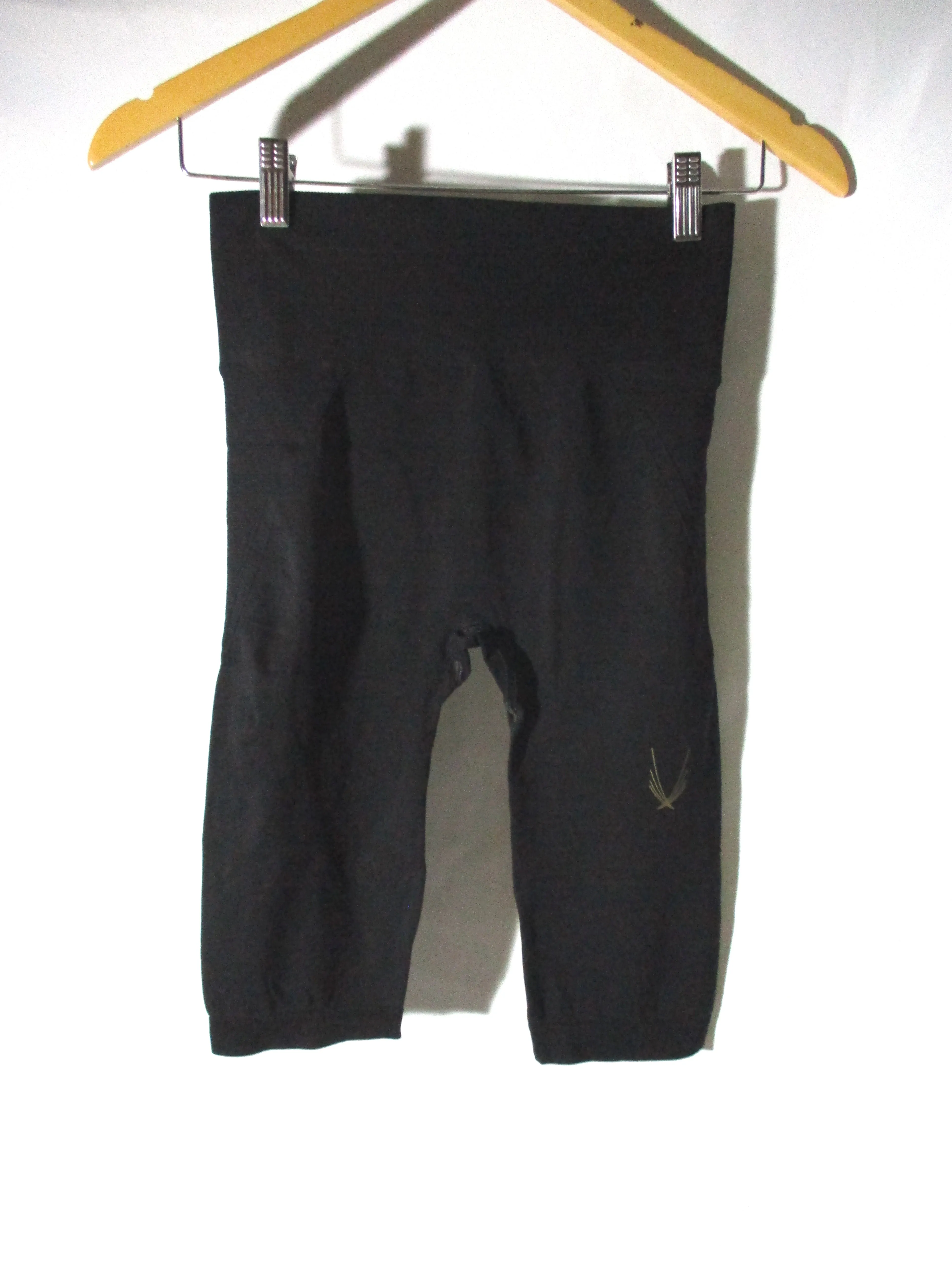 LUCAS HUGH TECHNICAL KNIT Short CAPRI PANT M BLACK