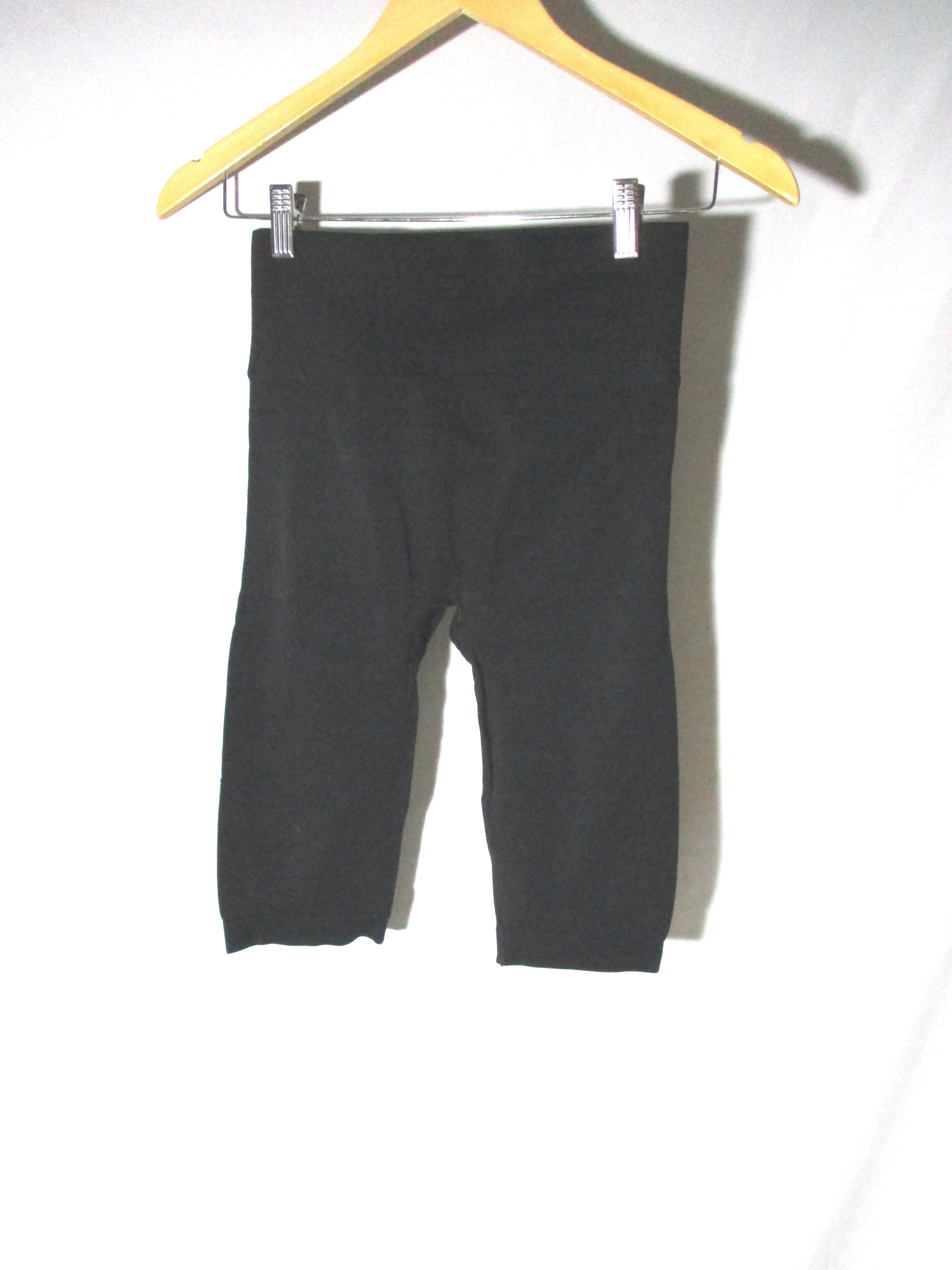 LUCAS HUGH TECHNICAL KNIT Short CAPRI PANT M BLACK